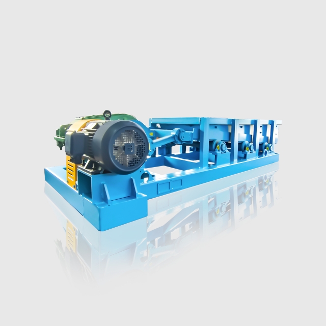 Reciprocating Plate Feeder is used to incinerate bottom ash (IBA) or other loose granular materials with low abrasiveness and viscosity, and unload the materials in the silo continuously and evenly into the conveying equipment or other screening equipment.